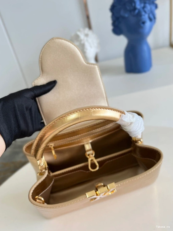 Affordable VUITTON BB CAPUCINES LOUIS 0719